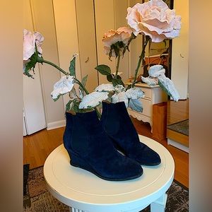 Fendi Dark Navy Blue Suede Booties size 40